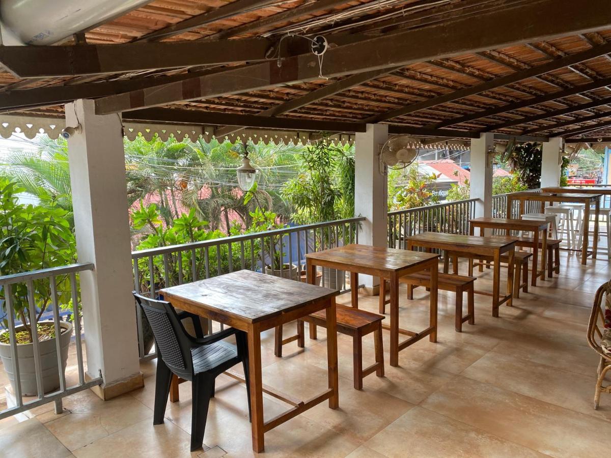 Hotel White Season Calangute Ngoại thất bức ảnh