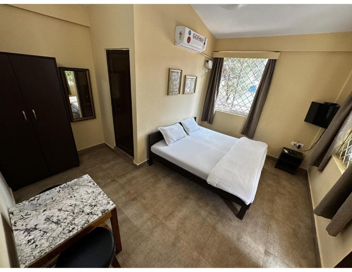 Hotel White Season Calangute Ngoại thất bức ảnh