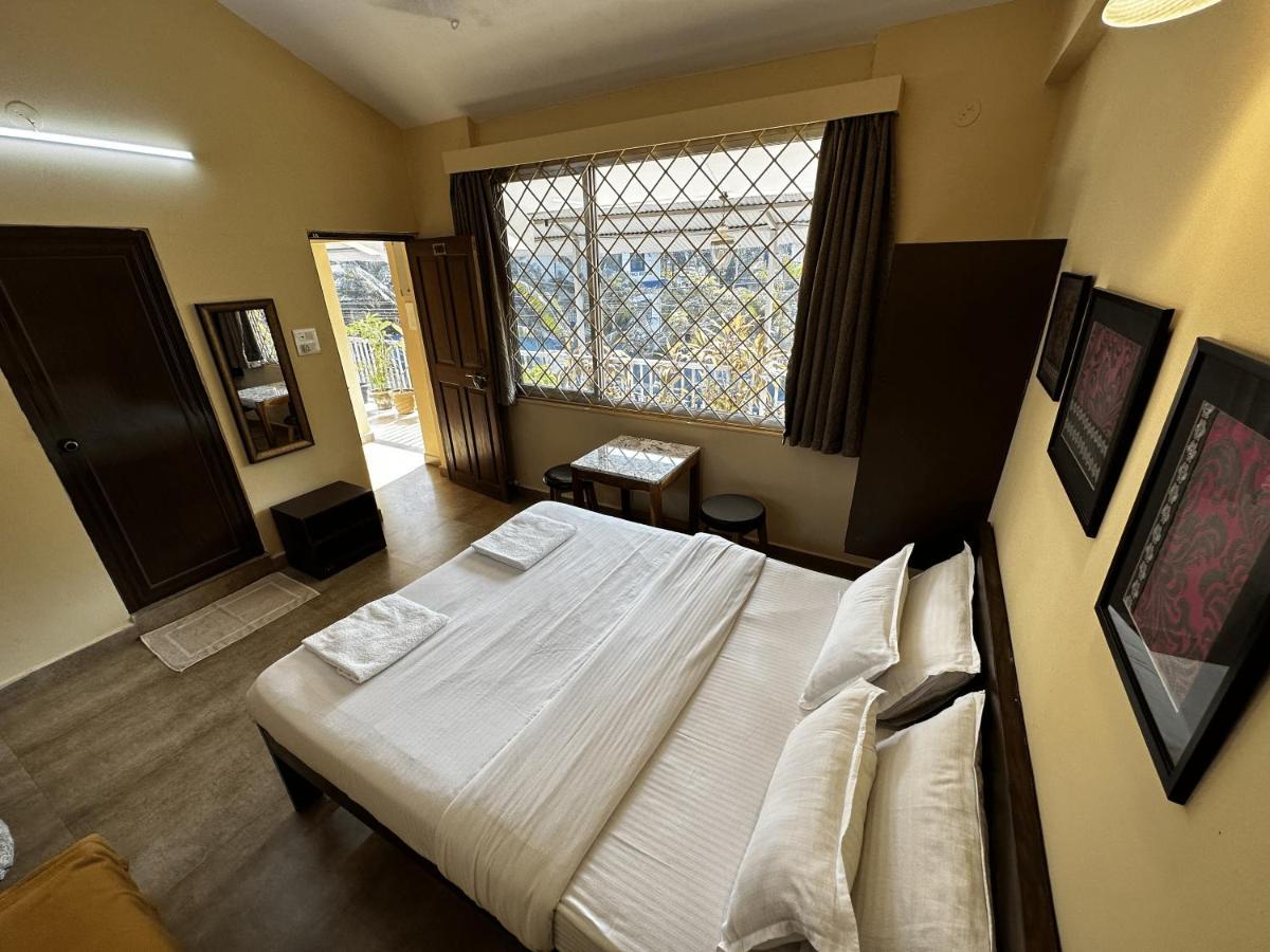 Hotel White Season Calangute Ngoại thất bức ảnh