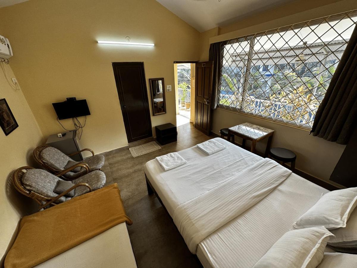 Hotel White Season Calangute Ngoại thất bức ảnh