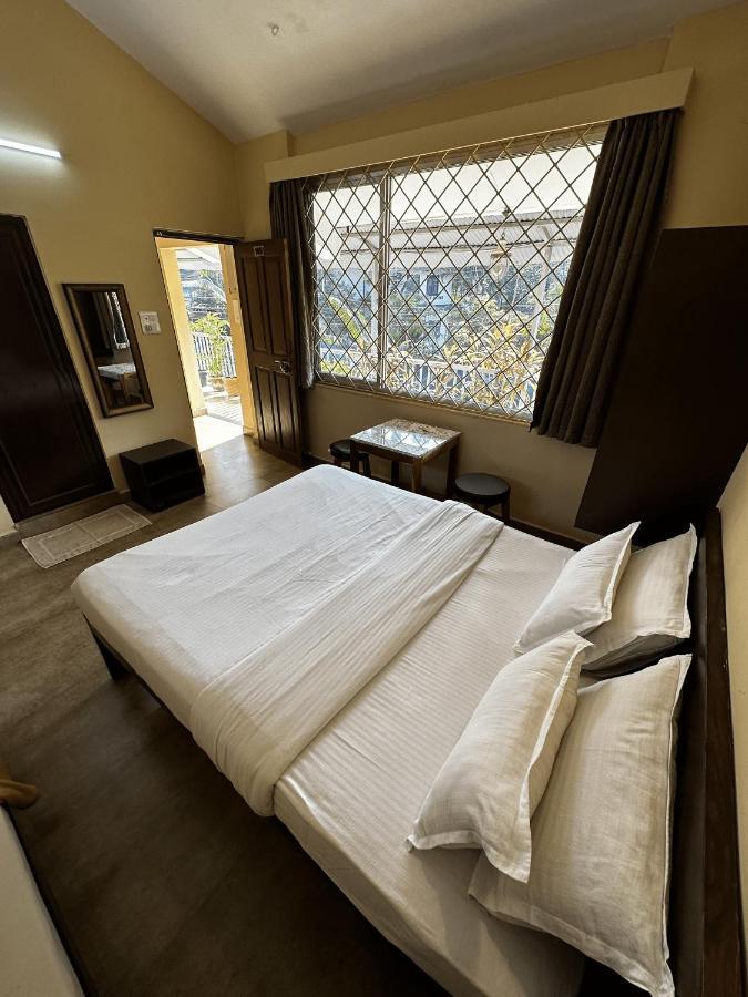Hotel White Season Calangute Ngoại thất bức ảnh