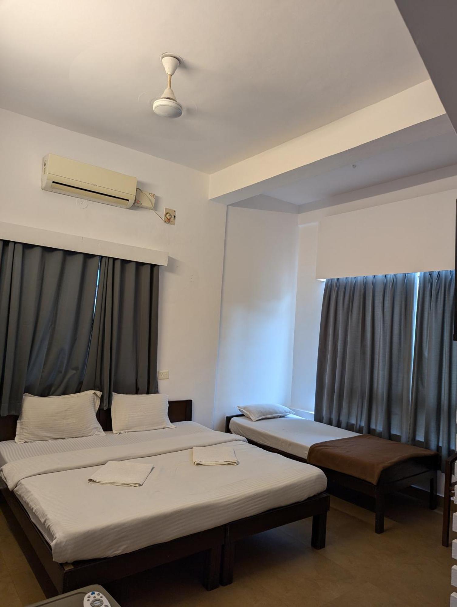 Hotel White Season Calangute Ngoại thất bức ảnh